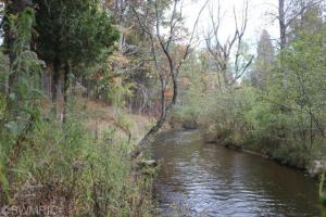1837 E Monroe, White Cloud, MI 49349 photo 4