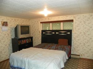 53682 Flatbush Rd, Marcellus, MI 49067 photo 6
