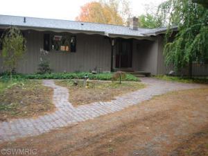 320 S Third Ave, Big Rapids, MI 49307 photo 3