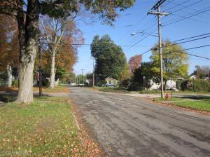 201 S Hooker Ave, Three Rivers, MI 49093 photo 2
