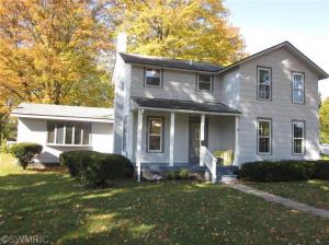 201 S Hooker Ave, Three Rivers, MI 49093 photo 1
