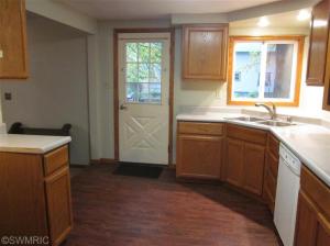 201 S Hooker Ave, Three Rivers, MI 49093 photo 5