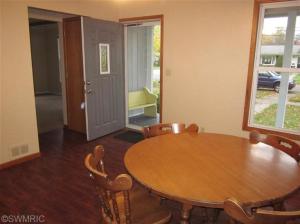 201 S Hooker Ave, Three Rivers, MI 49093 photo 8