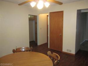 201 S Hooker Ave, Three Rivers, MI 49093 photo 7