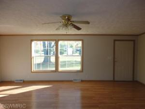 4972 W Fillmore Rd, Ithaca, MI 48847 photo 8