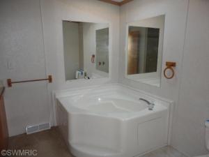 4972 W Fillmore Rd, Ithaca, MI 48847 photo 15