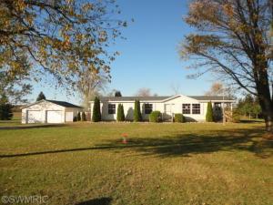 4972 W Fillmore Rd, Ithaca, MI 48847 photo 2