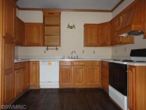 309 E State St, Saint Johns, MI 48879 photo 9