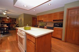 9205 28th St SE, Ada, MI 49301 photo 5