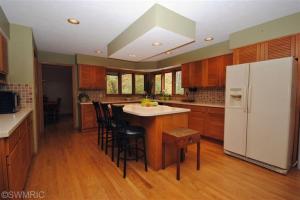 9205 28th St SE, Ada, MI 49301 photo 3