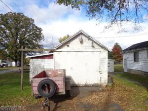 808 Atwater St, Lyons, MI 48851 photo 6