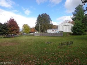 808 Atwater St, Lyons, MI 48851 photo 7