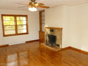 312 W Jackson St, Augusta, MI 49012 photo 5