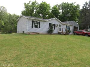 345 W Walnut St, Stanton, MI 48888 photo 2