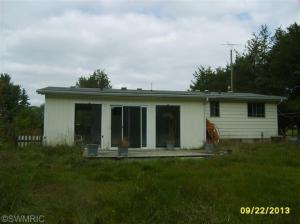 118 Wright Rd, Quincy, MI 49082 photo 3