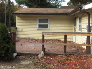 2177 E Oak St, Newaygo, MI 49337 photo 3