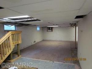 819 Eaton St, Jackson, MI 49202 photo 6