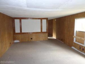 11583 Walnut Ave, Grant, MI 49327 photo 10
