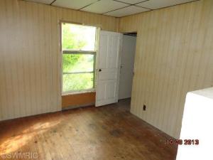 246 Cherry St, Freeport, MI 49325 photo 7