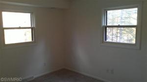 124 Carl Dr NE, Ada, MI 49301 photo 9