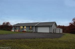 10912 Fisk Rd, Belding, MI 48809 photo 1