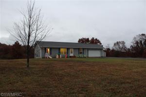 10912 Fisk Rd, Belding, MI 48809 photo 3
