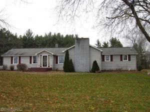 1040 E 120th St, Grant, MI 49327 photo 1