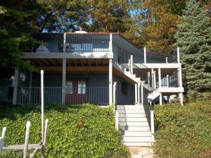48403 Howard Dr, Lawrence, MI 49064 photo 2