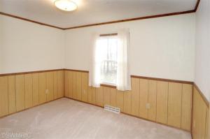 2327 E Ave, Kalamazoo, MI 49004 photo 10