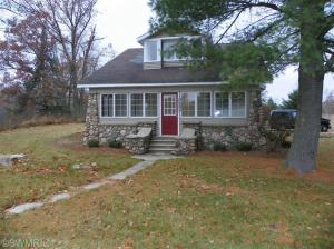 1825 Pine Hill Ave, White Cloud, MI 49349 photo 1