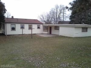 534 E Main St, Saranac, MI 48881 photo 3