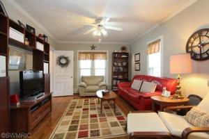 501 Pearl St, Belding, MI 48809 photo 2