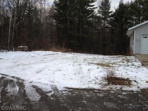 3311 S Elm Ave, White Cloud, MI 49349 photo 9