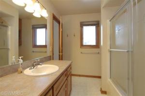 1472 Springbrook Dr, Jenison, MI 49428 photo 12