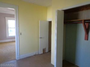 717 3rd Ave, Alma, MI 48801 photo 9
