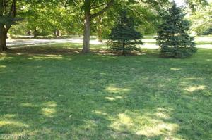 516 11th St, Three Rivers, MI 49093 photo 5