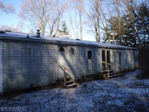 1069 Marsh Rd, Plainwell, MI 49080 photo 2