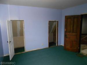 209 S Broas St, Belding, MI 48809 photo 7