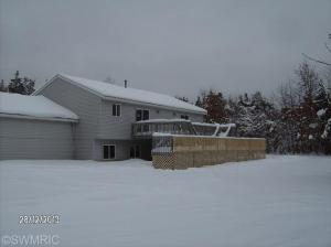 5786 E 48th St, Newaygo, MI 49337 photo 2
