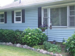 505 Brewer St, Marshall, MI 49068 photo 2