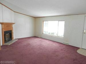 4438 27th St, Dorr, MI 49323 photo 2