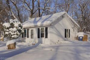 1309 103rd Ave, Plainwell, MI 49080 photo 1
