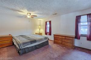 660 N Whites Bridge Rd, Belding, MI 48809 photo 11