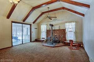 660 N Whites Bridge Rd, Belding, MI 48809 photo 9