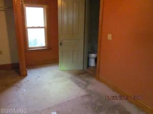 10879 Riverview Dr, Plainwell, MI 49080 photo 9