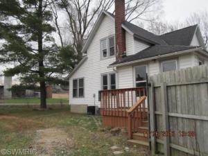 10879 Riverview Dr, Plainwell, MI 49080 photo 2