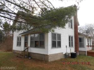 10879 Riverview Dr, Plainwell, MI 49080 photo 1