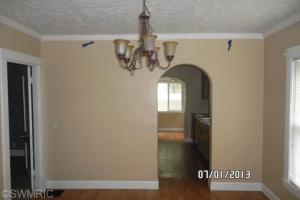 208 E Grant St, Plainwell, MI 49080 photo 6