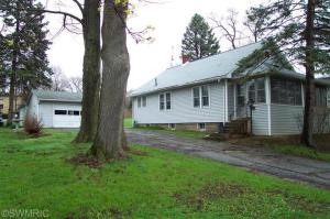 863 E Michigan Ave, Marshall, MI 49068 photo 3