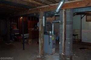 863 E Michigan Ave, Marshall, MI 49068 photo 14